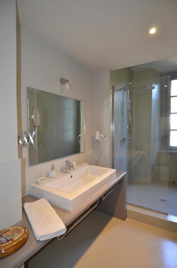 מנאג'יו Nobiallum B&B מראה חיצוני תמונה